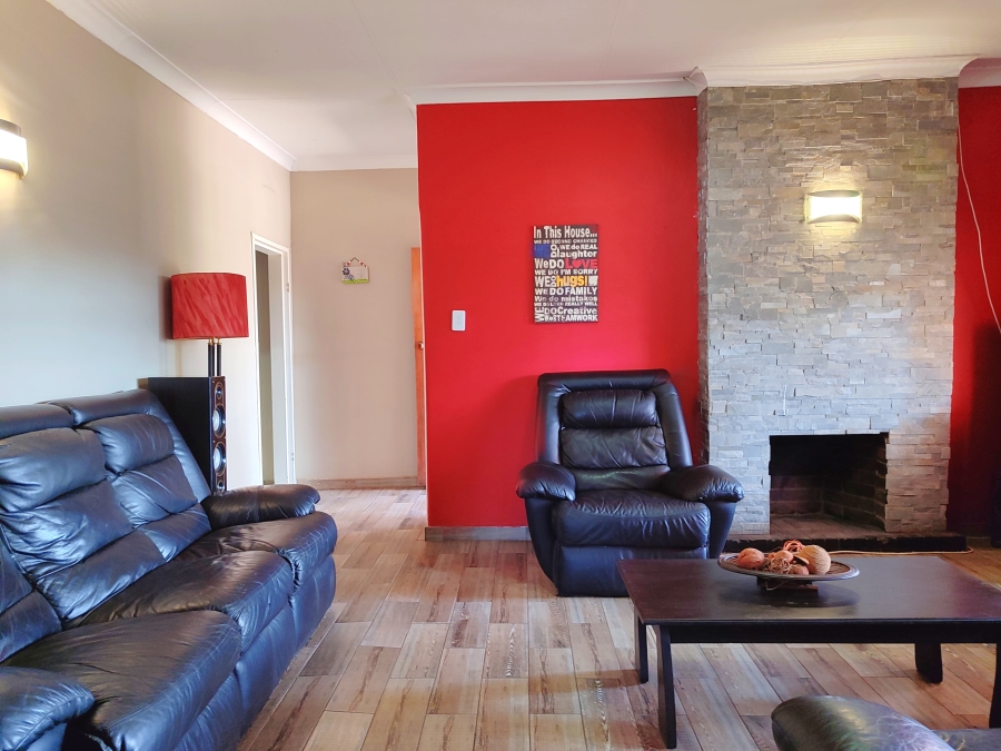 3 Bedroom Property for Sale in Meiringspark North West